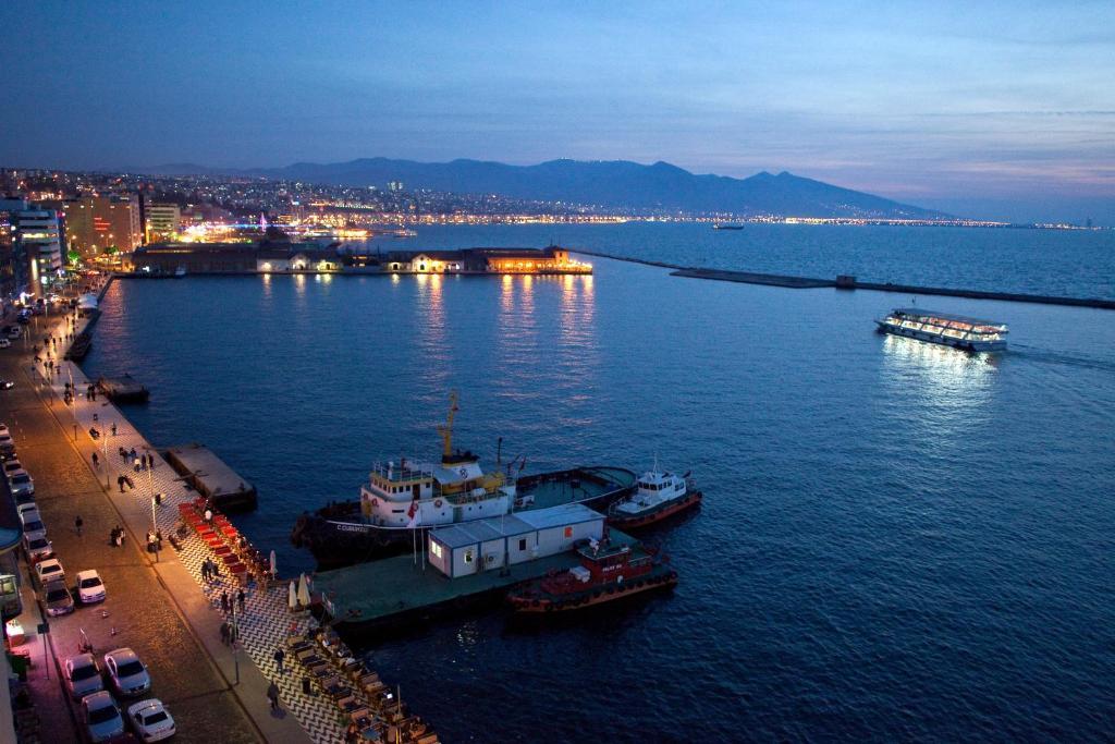 Kilim Hotel İzmir Phòng bức ảnh